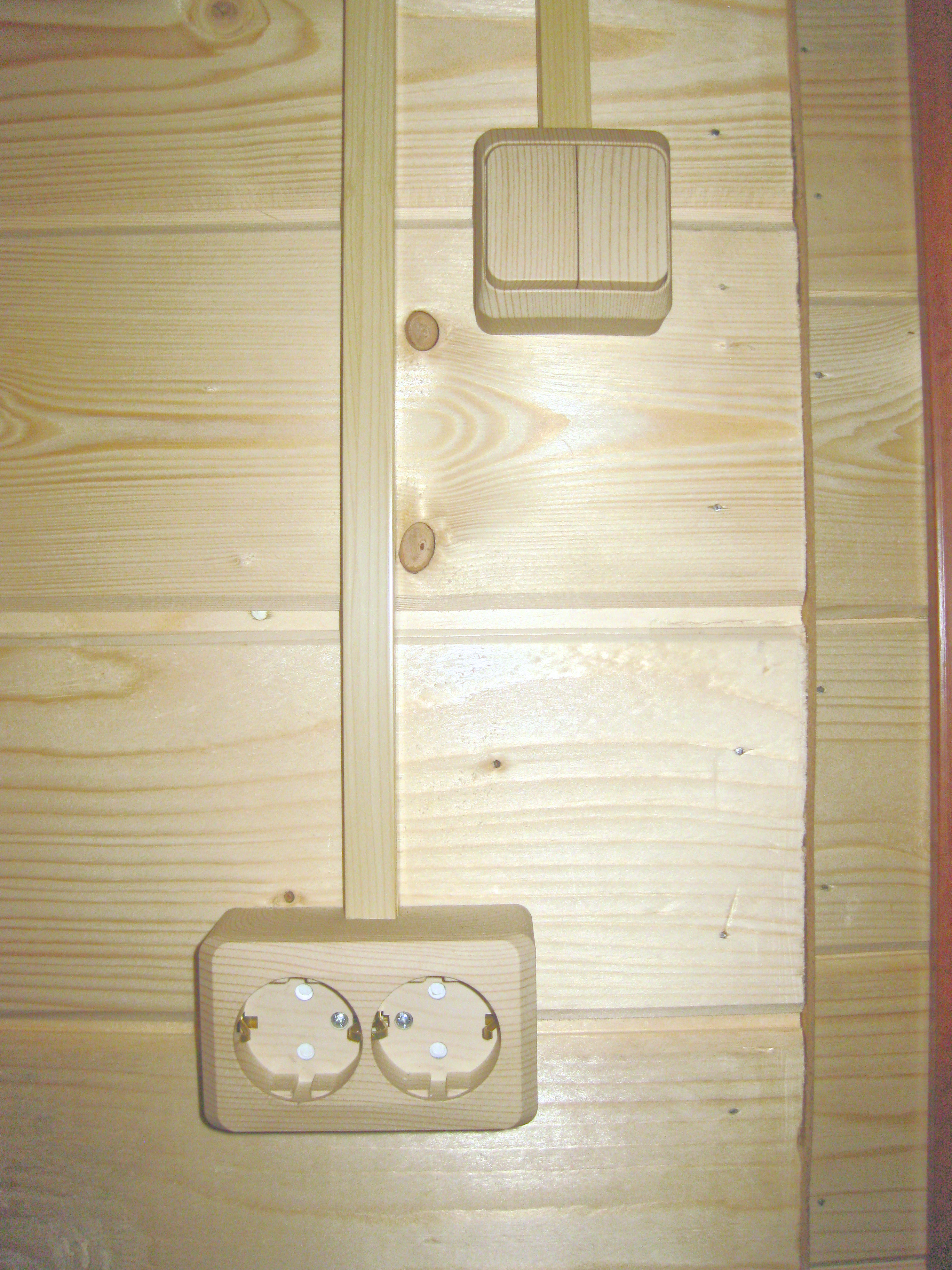 Короба для электропроводки в деревянном доме